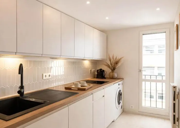 Le Marais - Prestige With Lift *