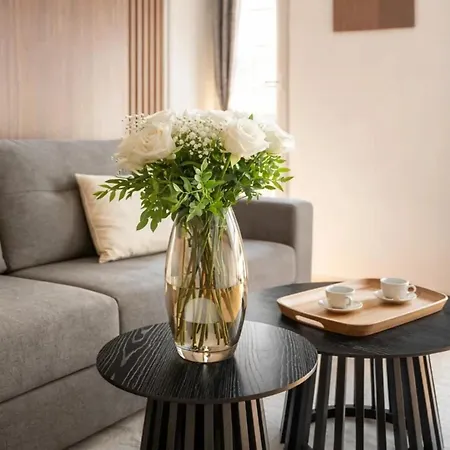 Апартаменты Le Marais - Prestige With Lift